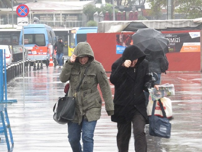 İstanbul'da fırtına ve yağmur 15
