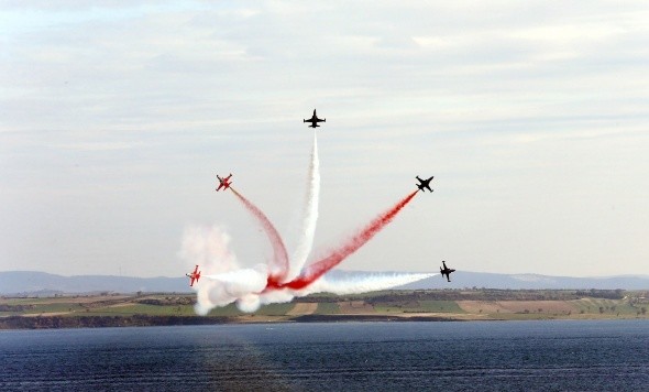 Türk Yıldızları nefes kesti 1