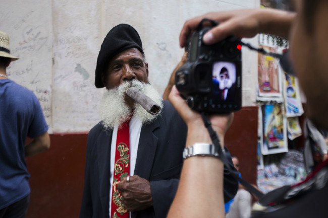 Obama'dan Küba'ya tarihi ziyaret 10