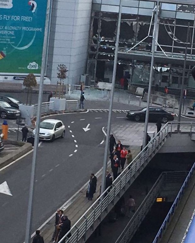 Brüksel'de meydana gelen patlamadan ilk görüntüler 11