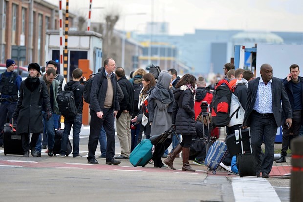 Brüksel'de meydana gelen patlamadan ilk görüntüler 23