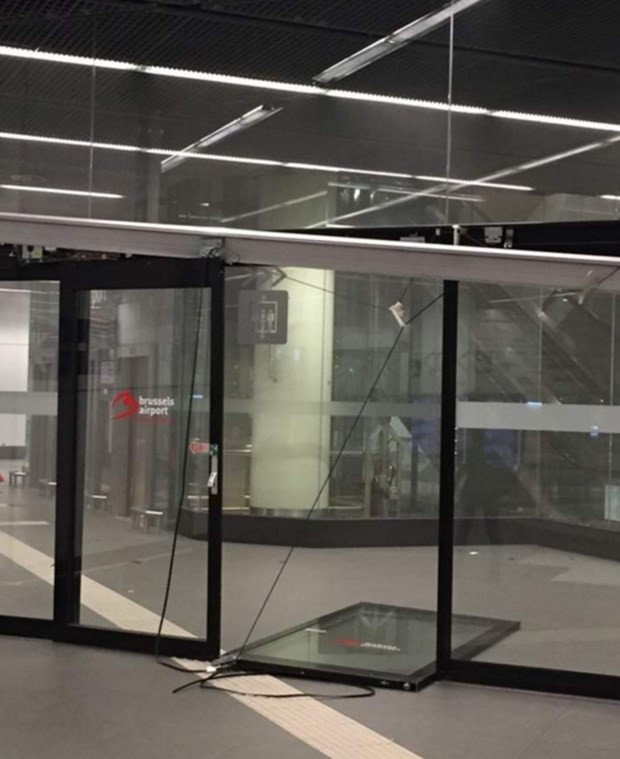 Brüksel'de meydana gelen patlamadan ilk görüntüler 9