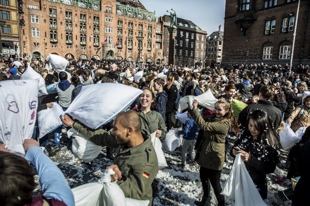 "Dünya Yastık Savaşı Günü" 2