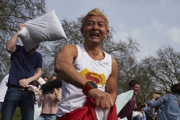 "Dünya Yastık Savaşı Günü" 32