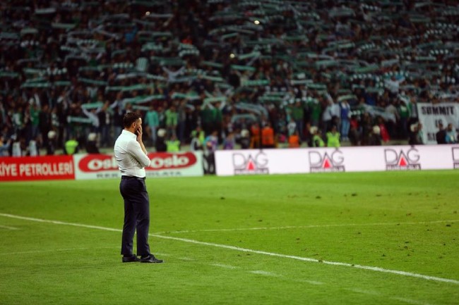 Pereira 3 numara küçük geliyor 3