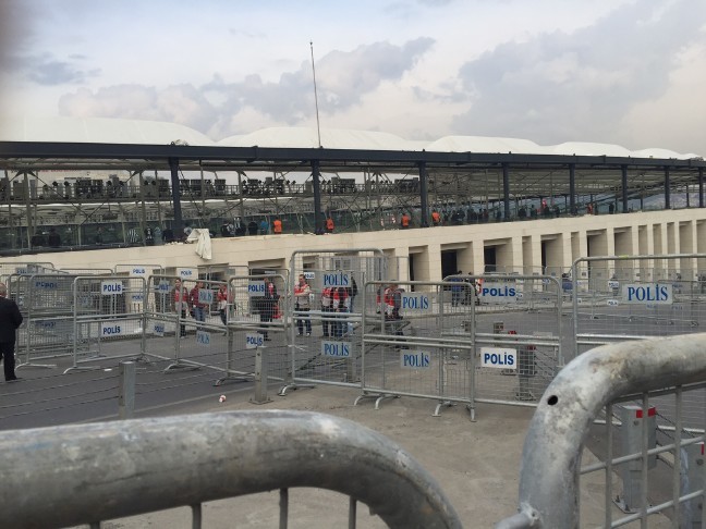 Açılışı gözyaşları içinde izledim 5