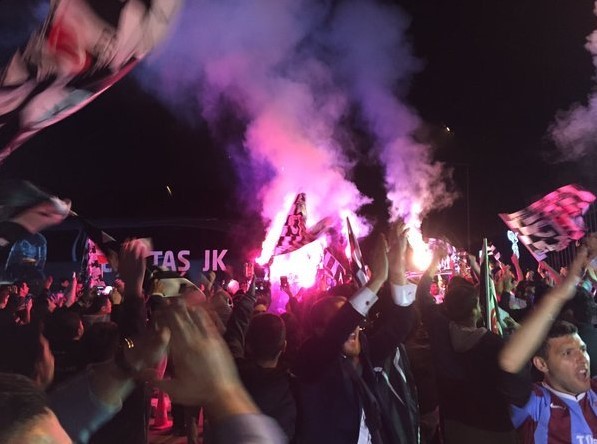 Açılışı gözyaşları içinde izledim 9