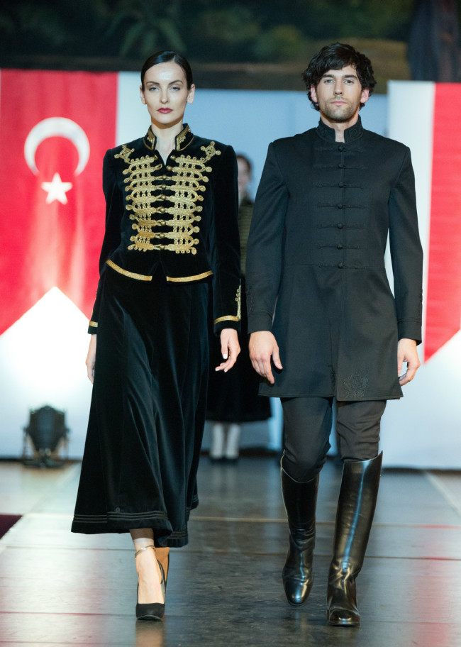 Budapeşte'de Osmanlı kıyafetleri defilesi 13