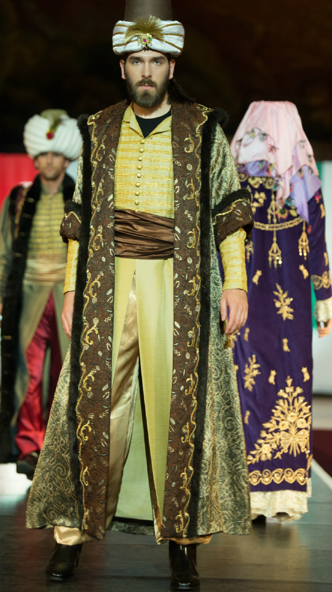 Budapeşte'de Osmanlı kıyafetleri defilesi 9