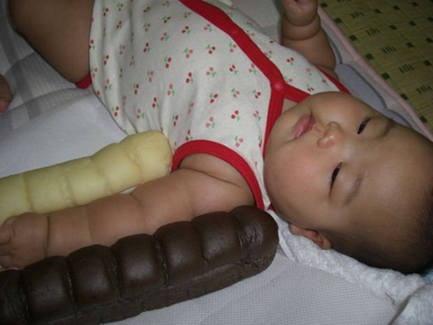 Japonya'nın 'ekmek' bebekleri 3