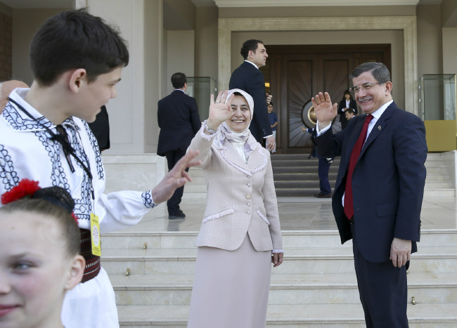Ahmet Davutoğlu, "dünya çocukları" ile buluştu 12