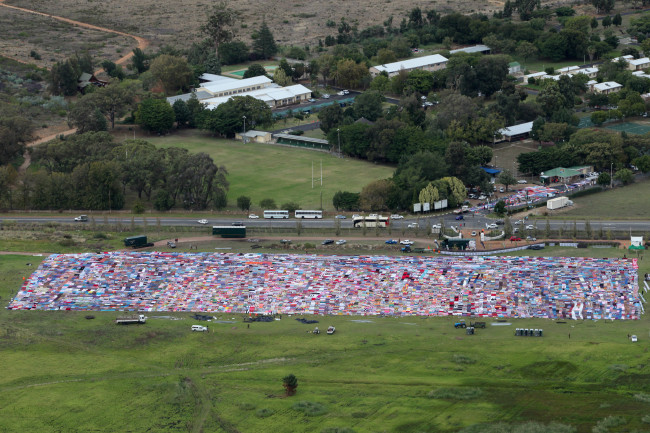 Güney Afrika'da tığ işi battaniye rekoru 1