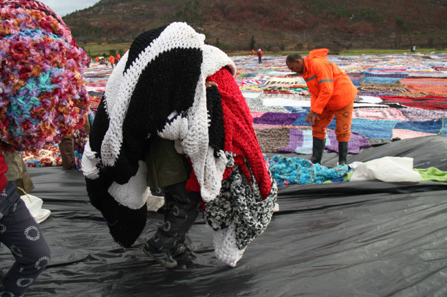 Güney Afrika'da tığ işi battaniye rekoru 5