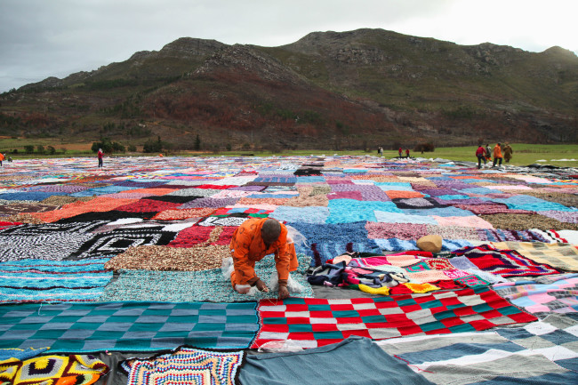 Güney Afrika'da tığ işi battaniye rekoru 6