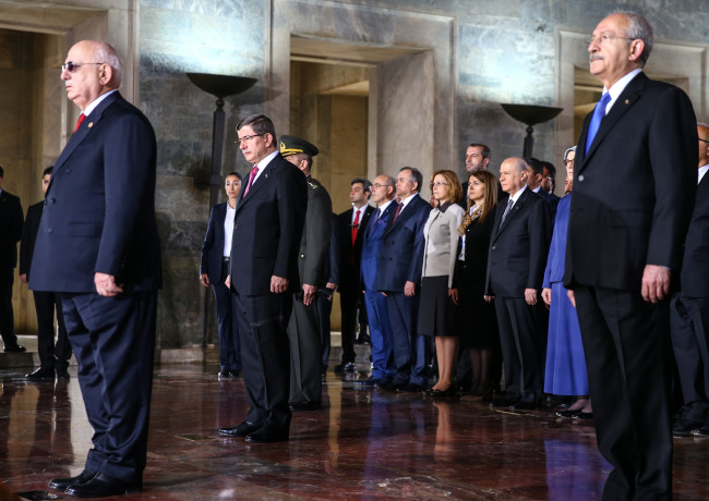 Yüzüne bakmaya yüzü yok 8