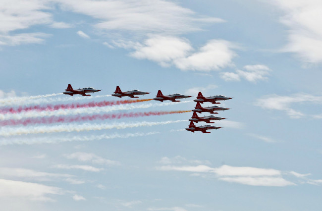 Türk Yıldızları'ndan Expo uçuşu 9