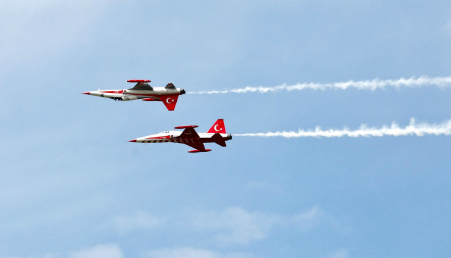 Türk Yıldızları'ndan Expo uçuşu 4