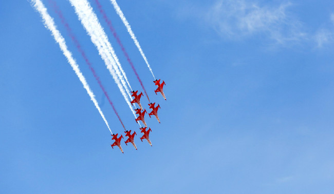 Türk Yıldızları'ndan Expo uçuşu 3