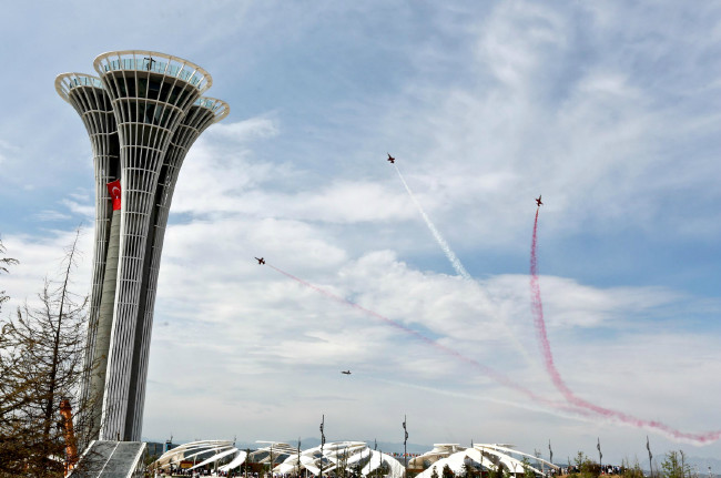 Türk Yıldızları'ndan Expo uçuşu 12