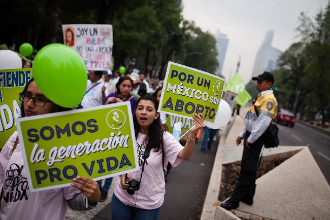 Meksika'da kürtaj karşıtı gösteri 3