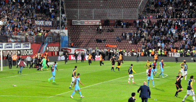 Trabzonspor-Fenerbahçe maçı tatil edildi 29