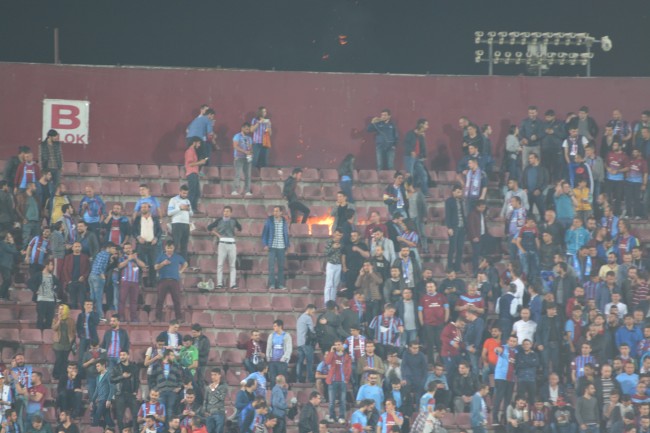 Trabzonspor-Fenerbahçe maçı tatil edildi 28