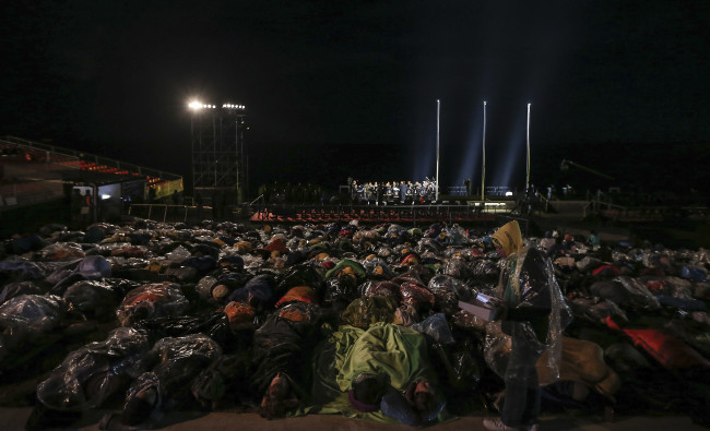Çanakkale'nin Anzak Koyu'nda 'Şafak Ayini' yapıldı 1