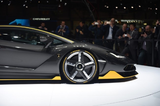 Lamborghini'den 100 yıl sürprizi! 17