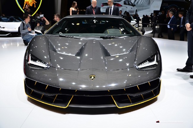 Lamborghini'den 100 yıl sürprizi! 24