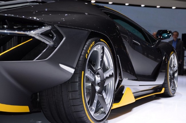 Lamborghini'den 100 yıl sürprizi! 5