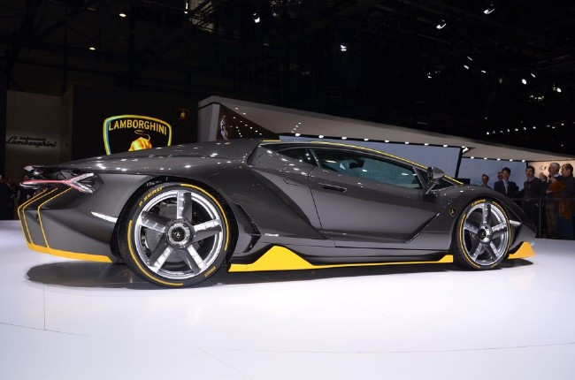 Lamborghini'den 100 yıl sürprizi! 6