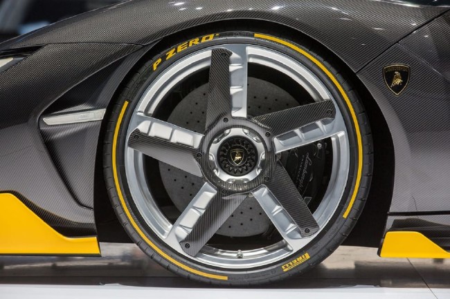 Lamborghini'den 100 yıl sürprizi! 9