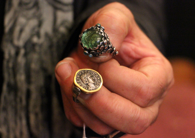 30 yıldır her takıdan bir tane... 11