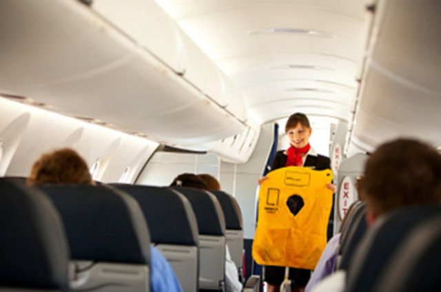 Uçak kazasından sağ kurtulmanın yolları 12