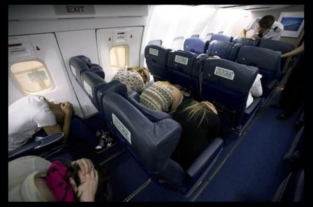 Uçak kazasından sağ kurtulmanın yolları 21