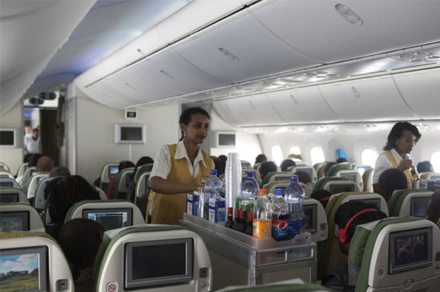 Uçak kazasından sağ kurtulmanın yolları 4