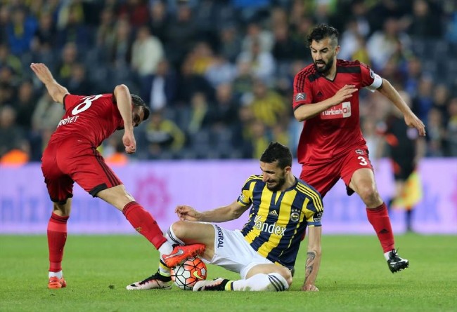 Treni yakalamak için tırmala 17