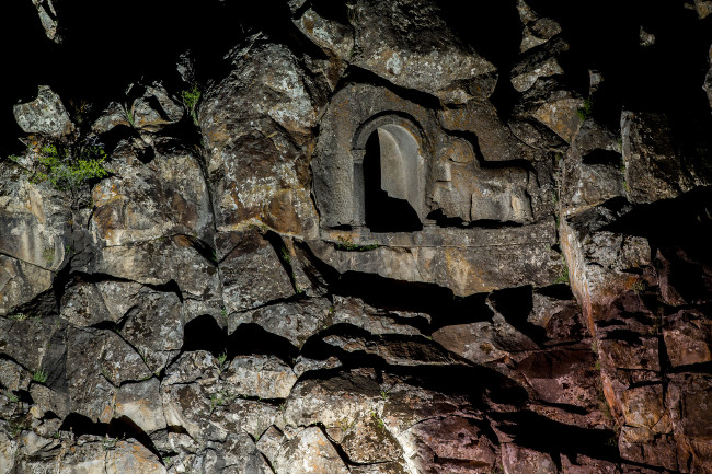 Bin yıllık kitabede At yarışı kuralları 13