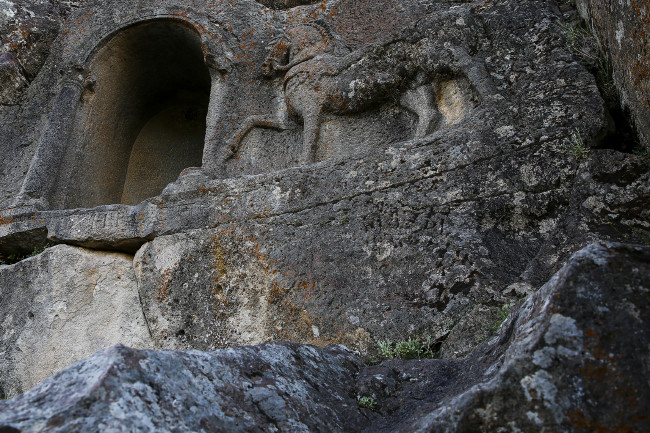 Bin yıllık kitabede At yarışı kuralları 6
