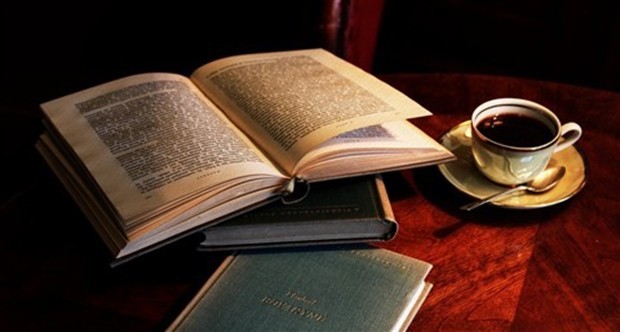 Ünlüler ne okuyor? 2