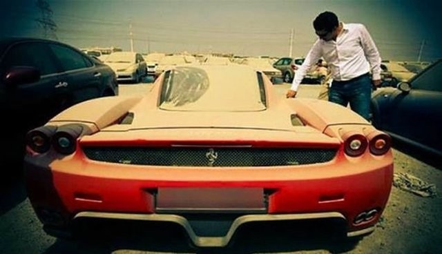 Terk edilmiş arabalar şehri 11