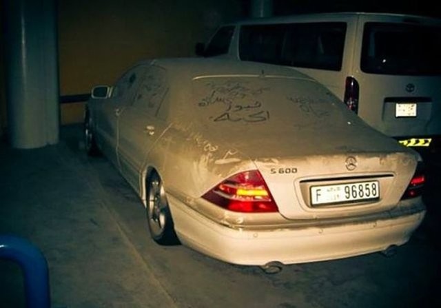 Terk edilmiş arabalar şehri 21