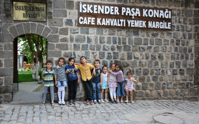 Sur'da artık silah değil müzik sesi yankılanıyor 7