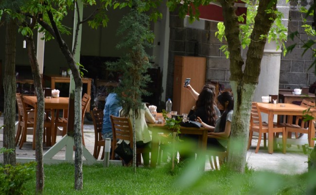 Sur'da artık silah değil müzik sesi yankılanıyor 8