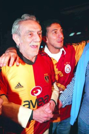 Ünlülerden derbi tahminleri 11