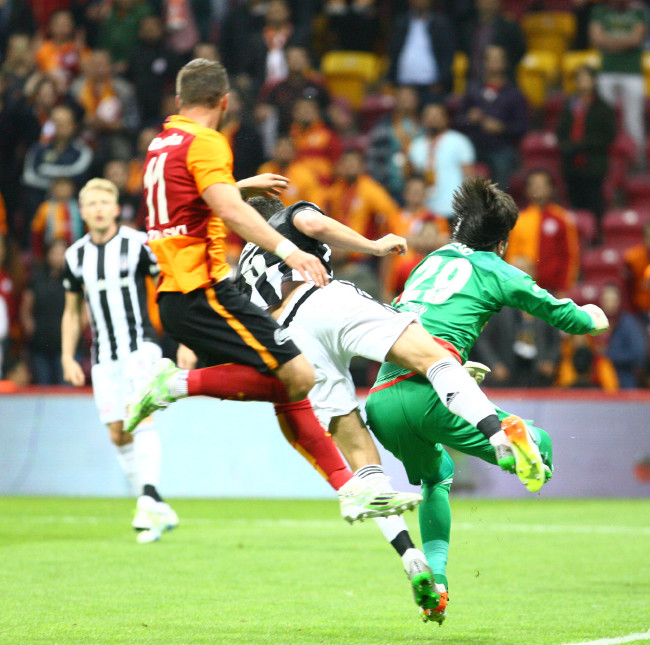 Spor yazarları Galatasaray-Beşiktaş maçını yazdı 11