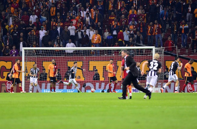 Spor yazarları Galatasaray-Beşiktaş maçını yazdı 17