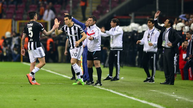 Spor yazarları Galatasaray-Beşiktaş maçını yazdı 22