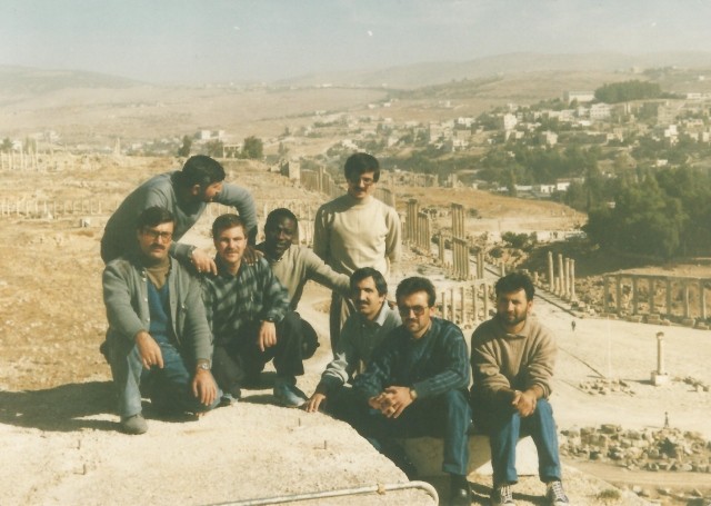 'Davutların Ahmet'in sarı boyalı evi 13