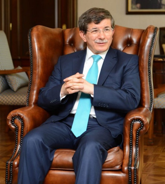 'Davutların Ahmet'in sarı boyalı evi 26